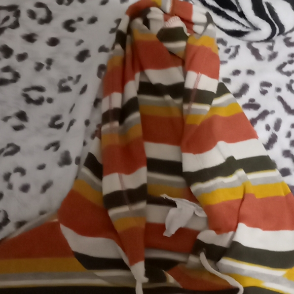 Shirt - Picture 3 of 3